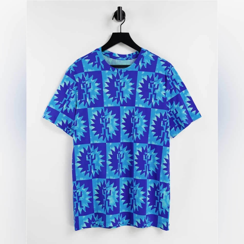 Nike men’s blue tee